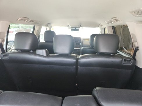 Used 2021 Nissan Armada SV image 45