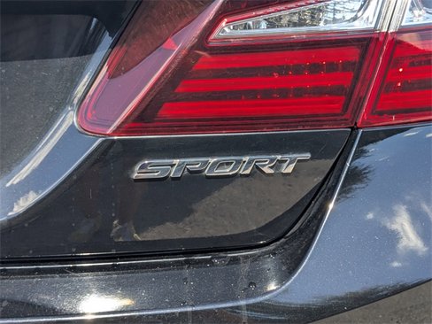 Used 2016 Honda Accord Sport image 13