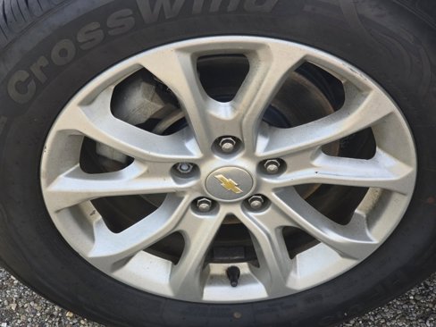 Used 2018 Chevrolet Equinox LS image 30
