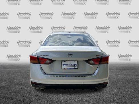 Used 2023 Nissan Altima 2.5 SR image 9