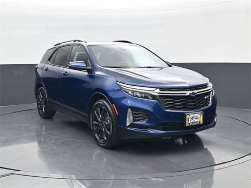Used 2022 Chevrolet Equinox RS w/ Infotainment Package image 3