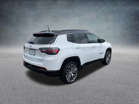 Used 2023 Jeep Compass Limited w/ Elite Group image 4