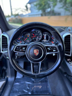 Used 2016 Porsche Cayenne image 22