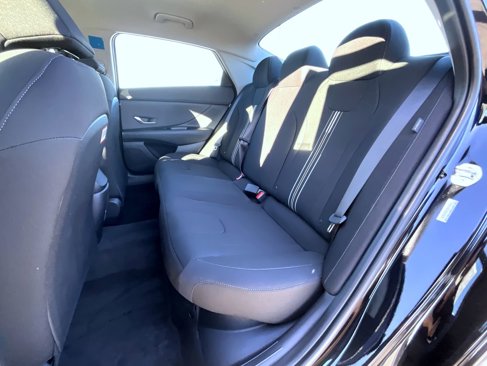 New 2025 Hyundai Elantra Blue image 12