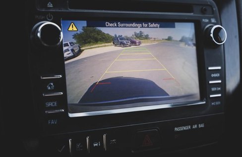 Used 2017 Chevrolet Traverse LT w/ Style and Technology Package image 3