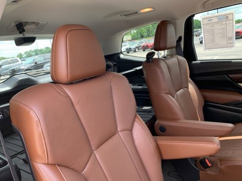 Used 2022 Subaru Ascent Touring image 18
