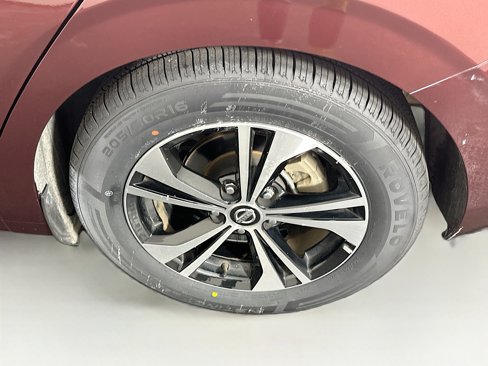 Used 2023 Nissan Sentra SV image 11