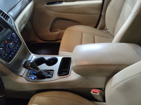 Used 2018 Jeep Grand Cherokee Laredo image 26