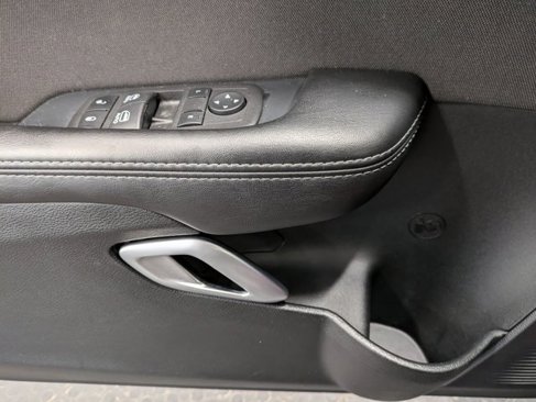 Used 2023 Dodge Challenger R/T image 9