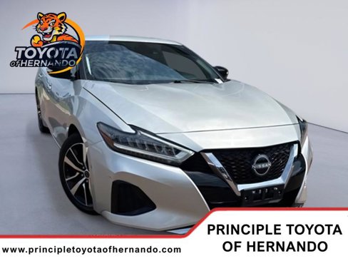 Used 2023 Nissan Maxima SV w/ Floor Mat Group image 2