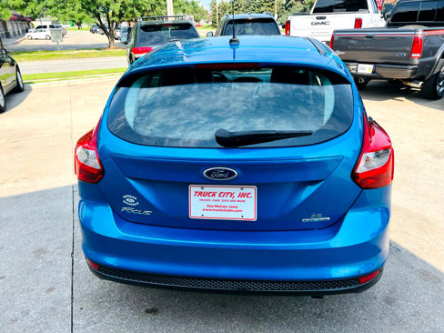 Used 2014 Ford Focus SE w/ Equipment Group 201A image 4