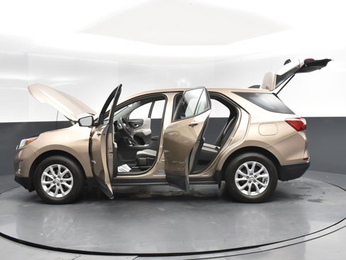 Used 2018 Chevrolet Equinox LS image 20