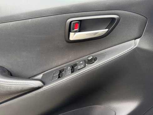 Used 2017 Toyota Yaris iA image 20