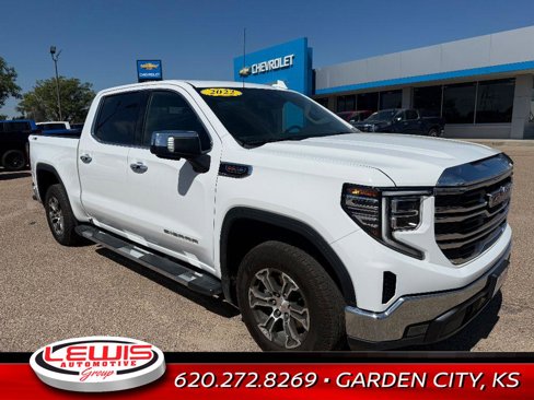 Used 2022 GMC Sierra 1500 SLT w/ SLT Premium Package image 2