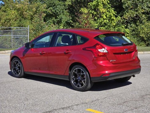 Used 2012 Ford Focus SE w/ SE Sport Pkg image 19