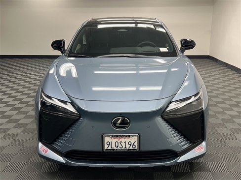 Used 2023 Lexus RZ 450e Premium image 3