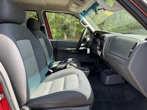 Used 2005 Ford Explorer Sport Trac XLT image 5