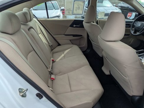 Used 2015 Honda Accord LX image 7