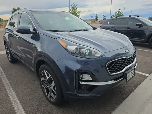 Used 2020 Kia Sportage EX image 2
