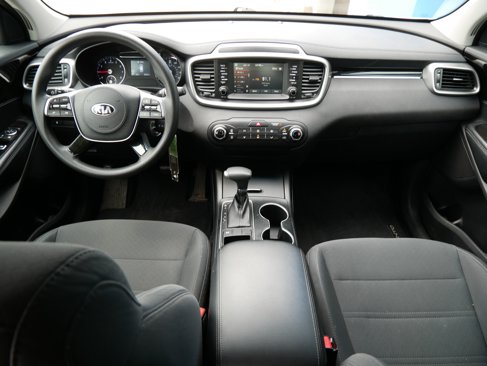 Used 2019 Kia Sorento LX image 11