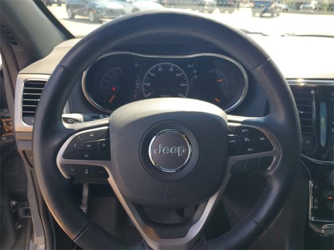 Used 2021 Jeep Grand Cherokee Laredo X image 11