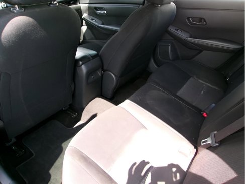 Used 2024 Nissan Sentra SV image 10