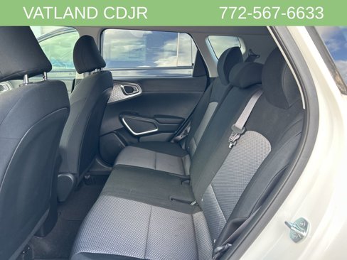 Used 2023 Kia Soul LX w/ LX Technology Package image 30