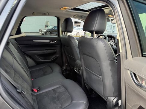 Used 2019 MAZDA CX-5 Touring image 11