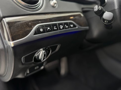 Used 2015 Mercedes-Benz S 63 AMG 4MATIC Sedan image 20