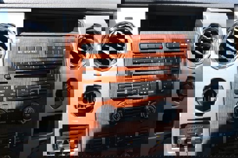 Used 2010 Ford F150 Lariat image 22