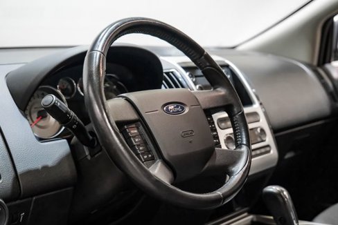 Used 2010 Ford Edge SEL image 27