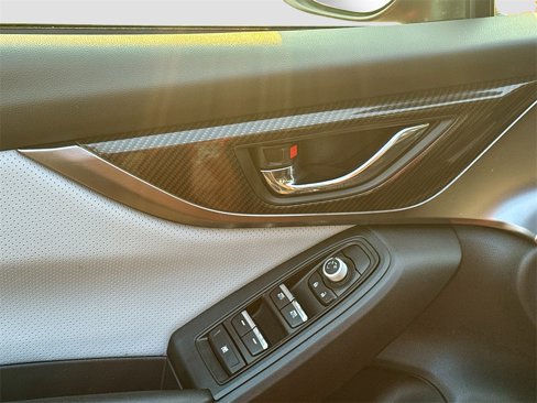 Used 2018 Subaru Crosstrek 2.0i Limited image 15