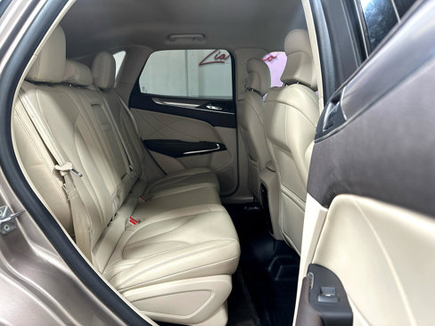 Used 2019 Lincoln MKC Premiere image 19