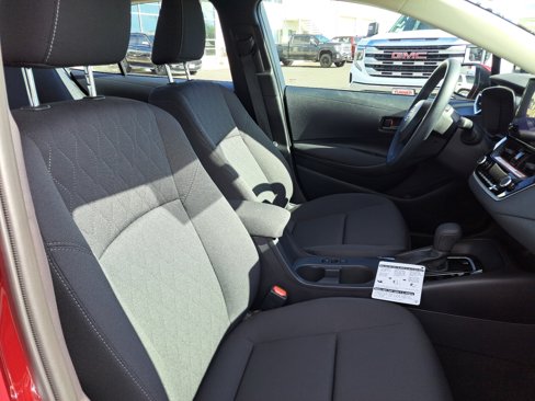 New 2025 Toyota Corolla LE image 29