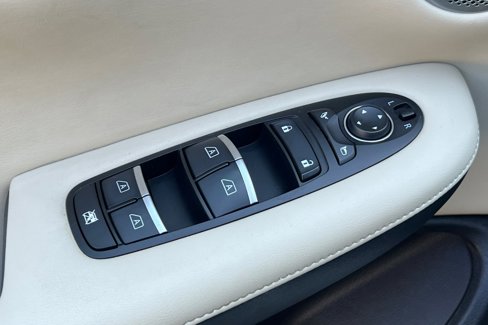 New 2022 INFINITI QX50 Sensory image 11