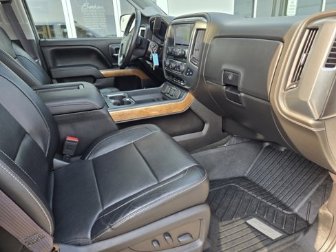 Used 2017 Chevrolet Silverado 1500 LTZ w/ High Desert Package image 33