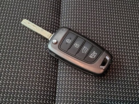 Used 2020 Hyundai Accent SE image 32