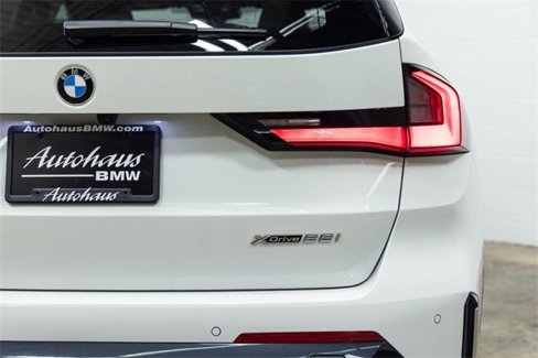 Certified 2025 BMW X1 xDrive28i w/ Convenience Package image 10