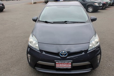 Used 2014 Toyota Prius Plug-In Hybrid image 10