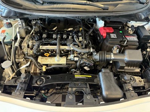 Used 2021 Nissan Versa S w/ Trunk Package image 27