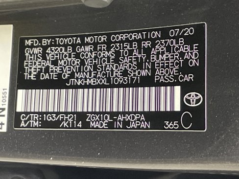 Certified 2020 Toyota C-HR LE image 36