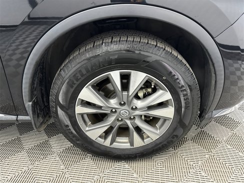 Used 2015 Nissan Murano SV w/ Premium Package image 13
