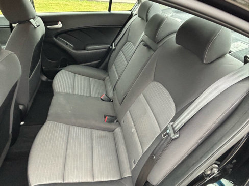 Used 2017 Kia Forte LX w/ LX Popular Package image 8