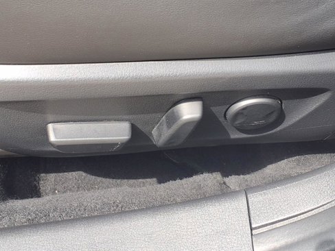 Used 2023 MAZDA MAZDA3 s image 12