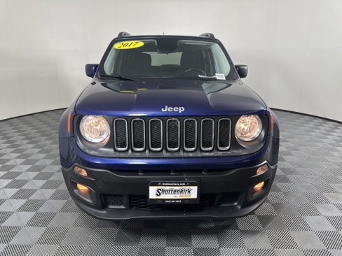 Used 2017 Jeep Renegade Latitude w/ Cold Weather Group image 8