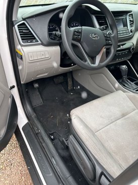 Used 2016 Hyundai Tucson SE image 2