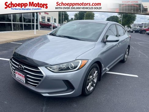 Used 2017 Hyundai Elantra SE image 1