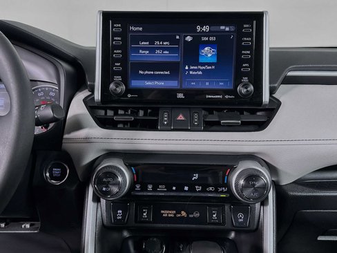Used 2021 Toyota RAV4 XLE Premium image 13