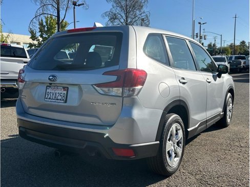 Used 2020 Subaru Forester image 8