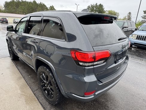 Used 2018 Jeep Grand Cherokee Altitude image 5